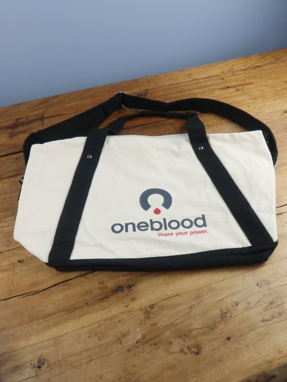 ONEBLOOD BLACK & CREAM CANVAS TOTE SHOPPING BAG WITH SHOULDER STRAP ZIP CLOSURE